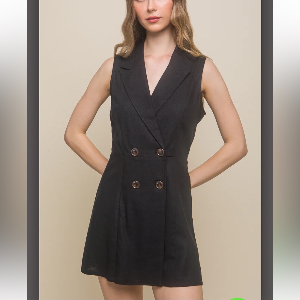 Love Tree Black Sleeveless Jumpsuit